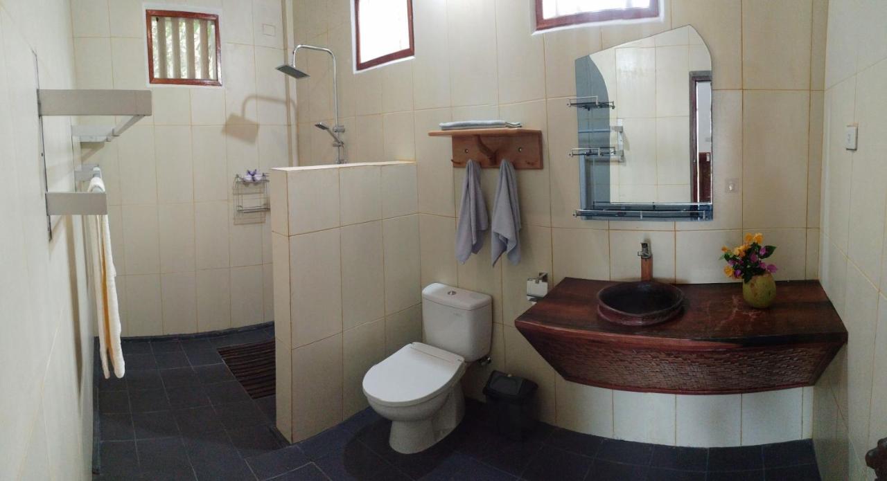New Raya - Nias Beach Bungalows Lagudri Kültér fotó